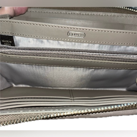 Coach Madison Gathered Leather Accordion Zip Wallet 46481, Mushroom NWT - Picture 10 of 14